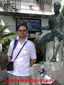 Pri dielni na výrobu špongii na Kalymnose